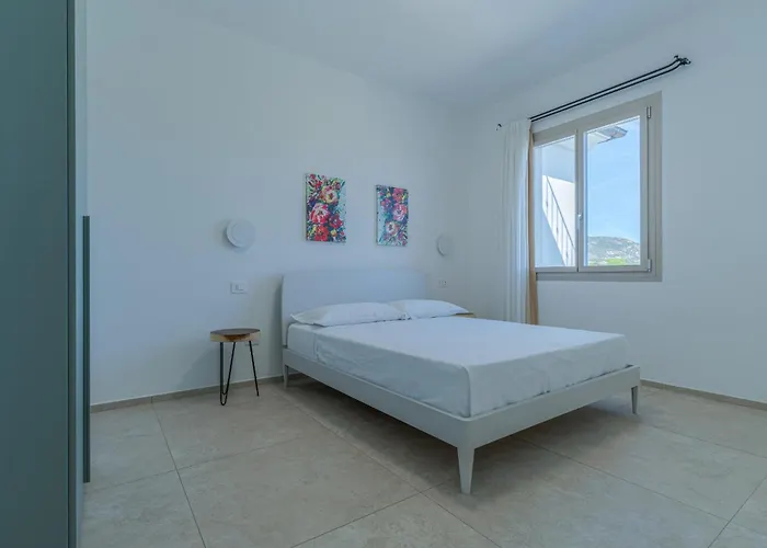 Infinity With Pool By Wonderful Italy *