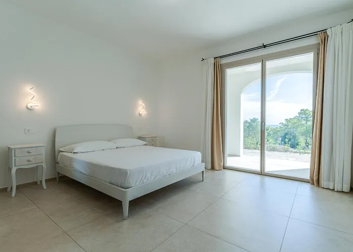 Infinity With Pool By Wonderful Italy Olbia