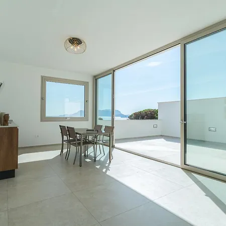 Infinity With Pool By Wonderful Italy Villa