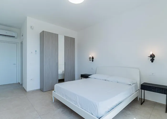 Villa Infinity With Pool By Wonderful Italy *